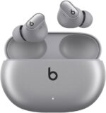هدفون بی‌سیم Beats Studio Buds+ در سه رنگ طوسی با طراحی مدرن