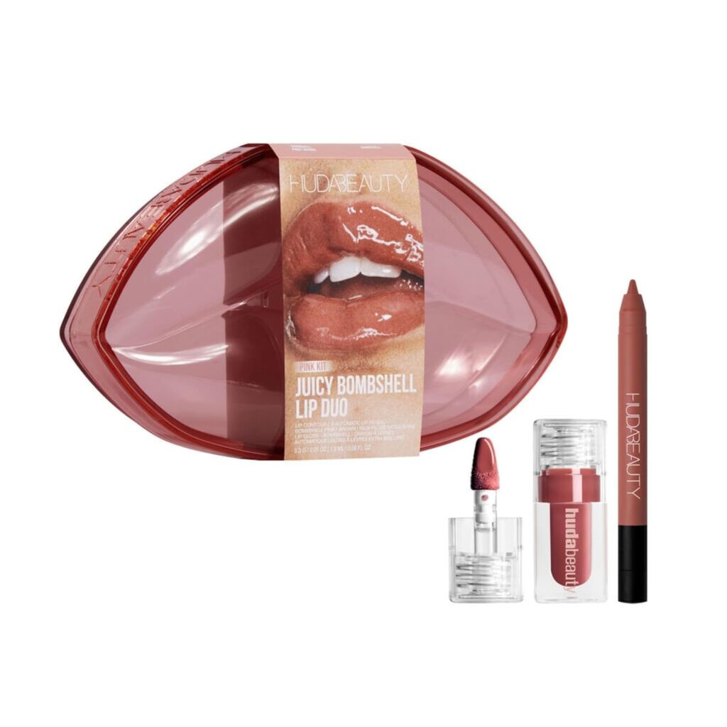 کیت لب Huda Juicy Bombshell شامل مداد لب Lip Contour 2.0 و رژ لب براق Faux Filler با رنگ صورتی جذاب