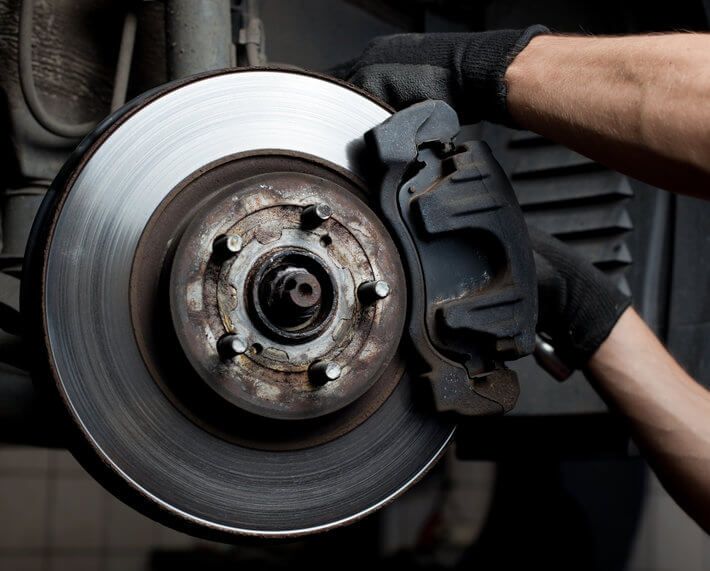 https://s7d1.scene7.com/is/image/bridgestone/car-brake-rotor-blog-images-2017-03-fcac-web-bsro?scl=1